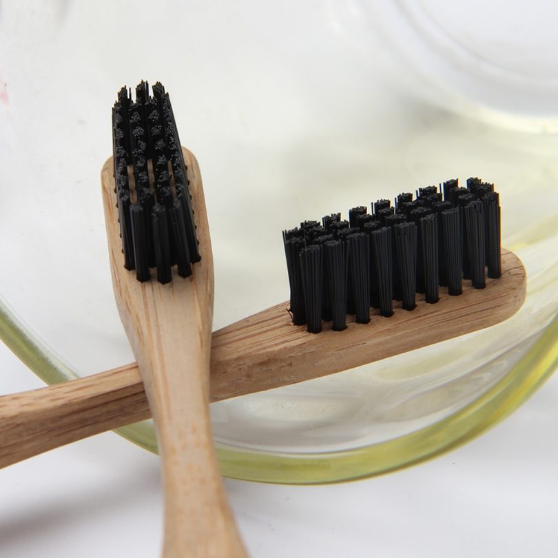 Brosse à dents en bambou biodégradable pour adulte - poils doux